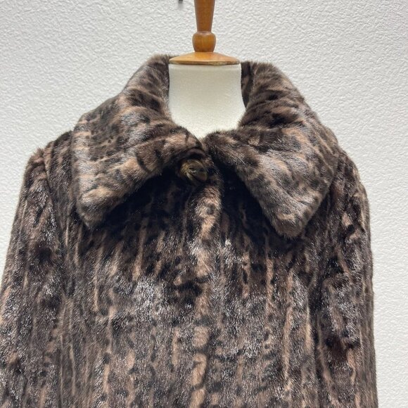 Regent Park Womens XL Coat Brown Faux Fur Vtg Soft Button Closure Animal Print - Picture 6 of 9
